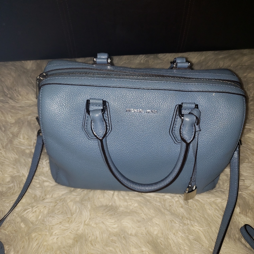 Purses - Picture 2 of 7